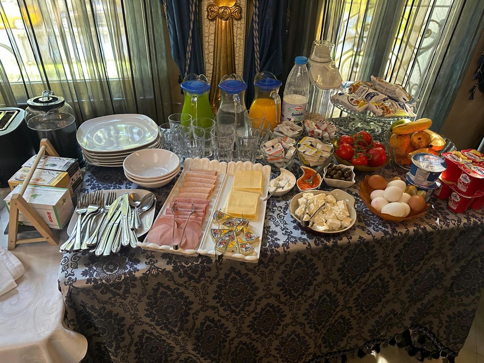 Hotel Boutique Vila Fernando Тирана Екстериор снимка