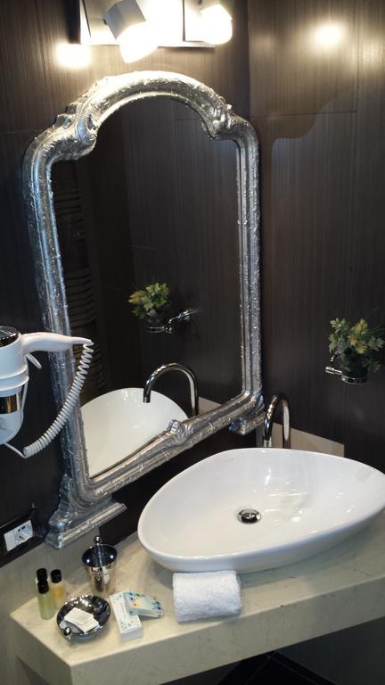 Hotel Boutique Vila Fernando Тирана Стая снимка