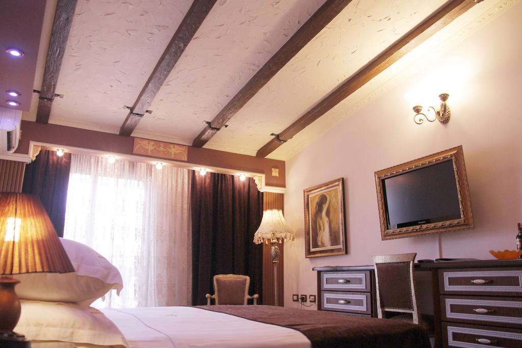 Hotel Boutique Vila Fernando Тирана Стая снимка
