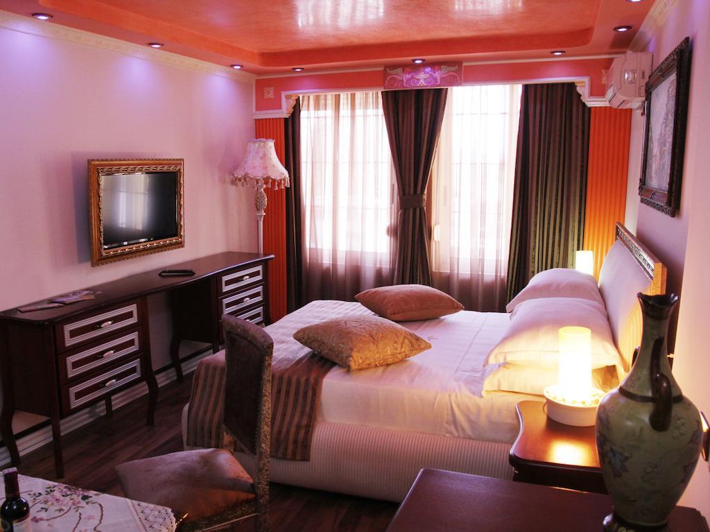 Hotel Boutique Vila Fernando Тирана Стая снимка