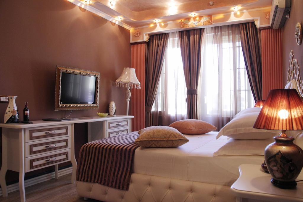 Hotel Boutique Vila Fernando Тирана Стая снимка
