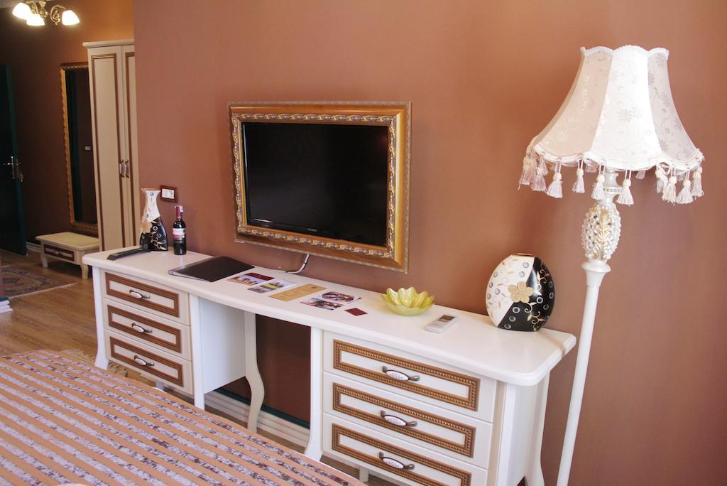 Hotel Boutique Vila Fernando Тирана Екстериор снимка