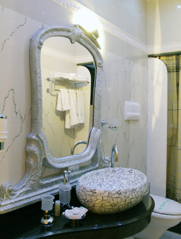 Hotel Boutique Vila Fernando Тирана Екстериор снимка